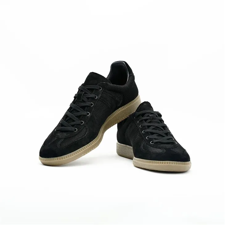 Black Comfortable Unisex Athletic & Casual Sneakers suppliers