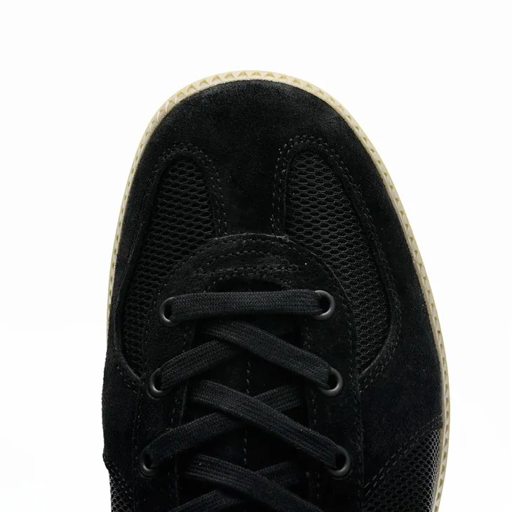 Black Comfortable Unisex Athletic & Casual Sneakers high quality