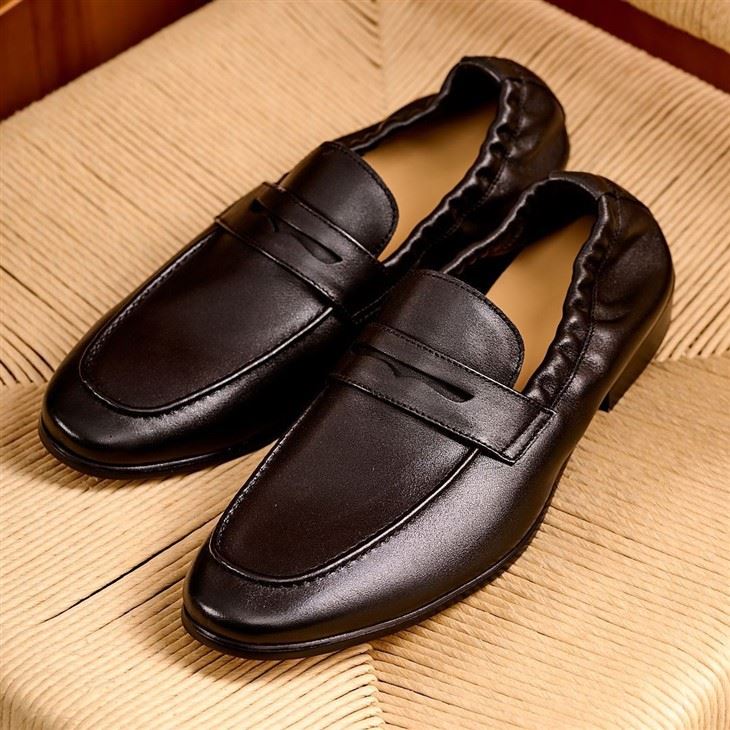 Versatile Men's British-Style Slip-On Shoes price