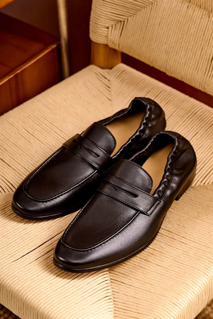 Versatile Men's British-Style Slip-On Shoes best