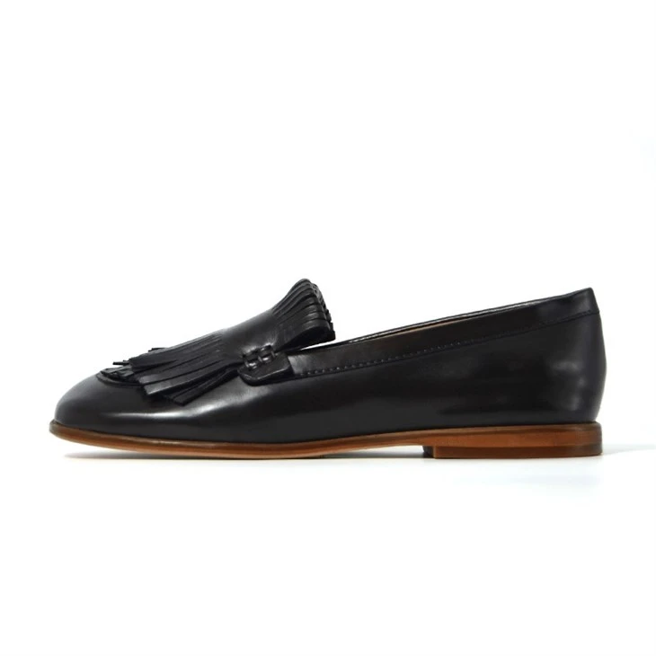 Bold Black Fringe Leather Statement Loafers suppliers