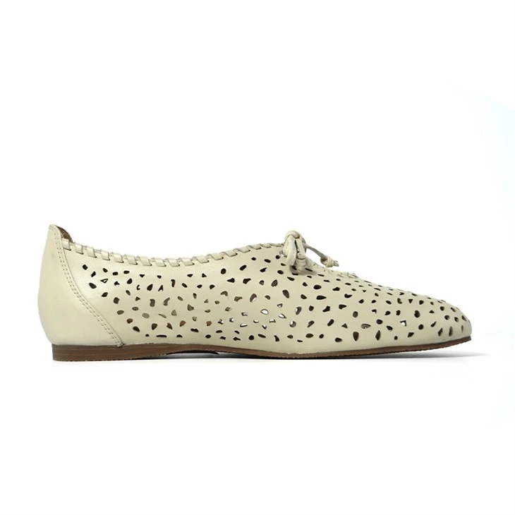 Chic Cream Perforated Lace-up Daily Flats factory