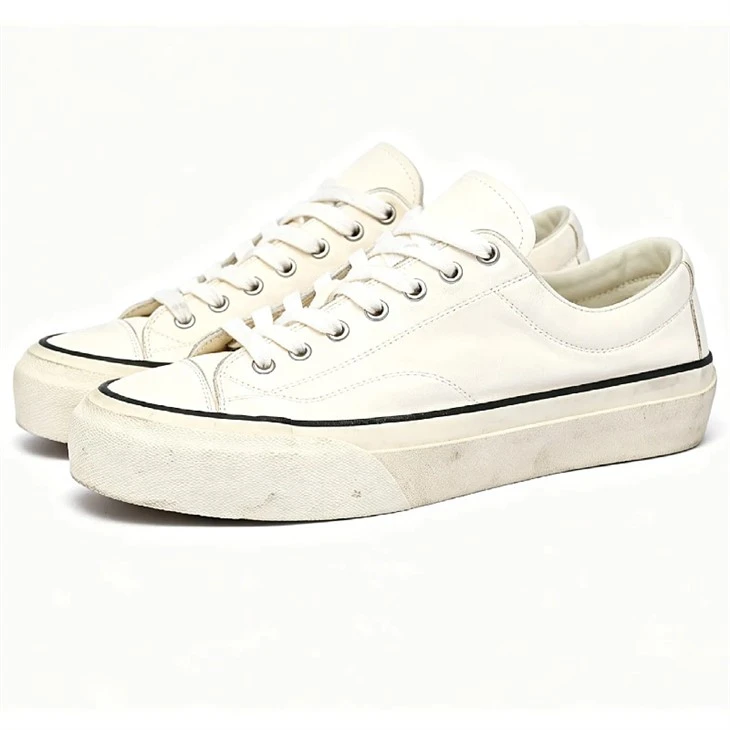Low-Top Leather Vulcanized Sneakers