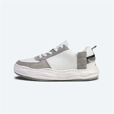 Latest Breathable Leather Flat Sneakers