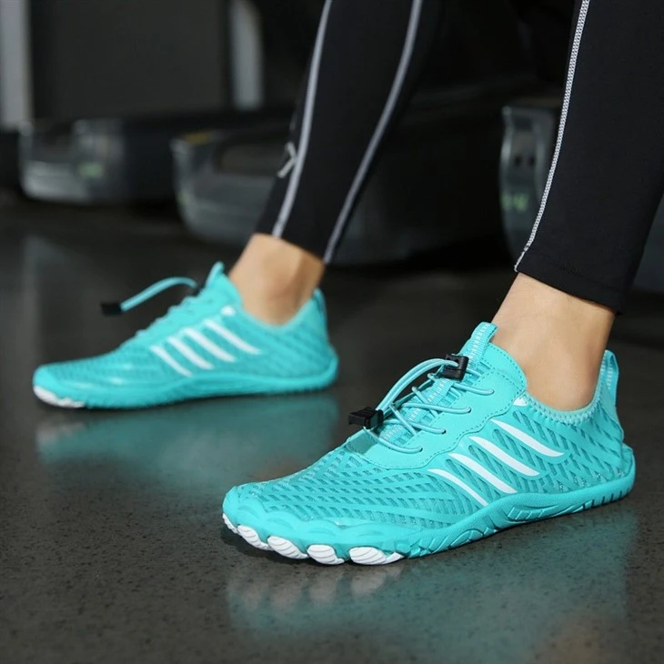 Professional Athletic Badminton Sneakers (4)