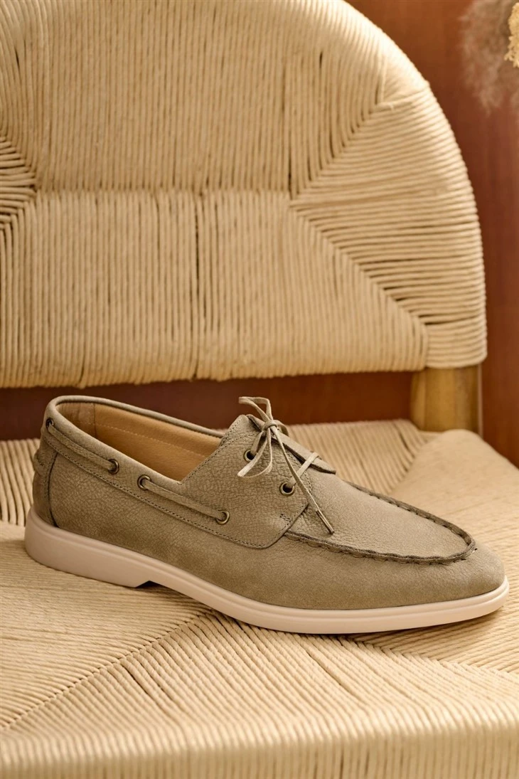 Suede Boat Shoes With Chunky White Sole suppliers